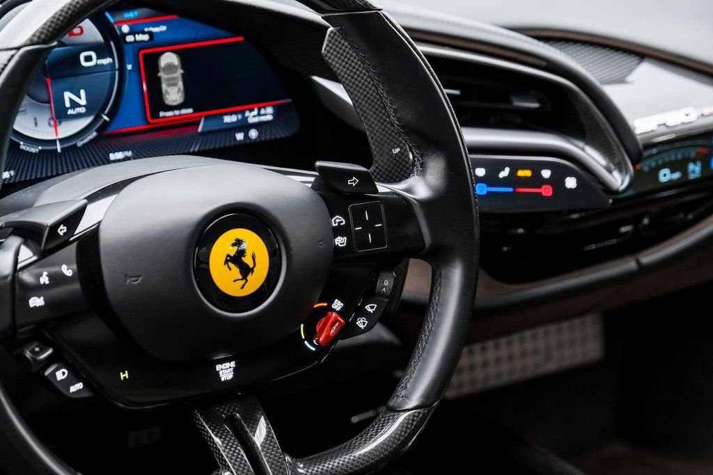 Used 2022 Ferrari SF90 Spider image 14