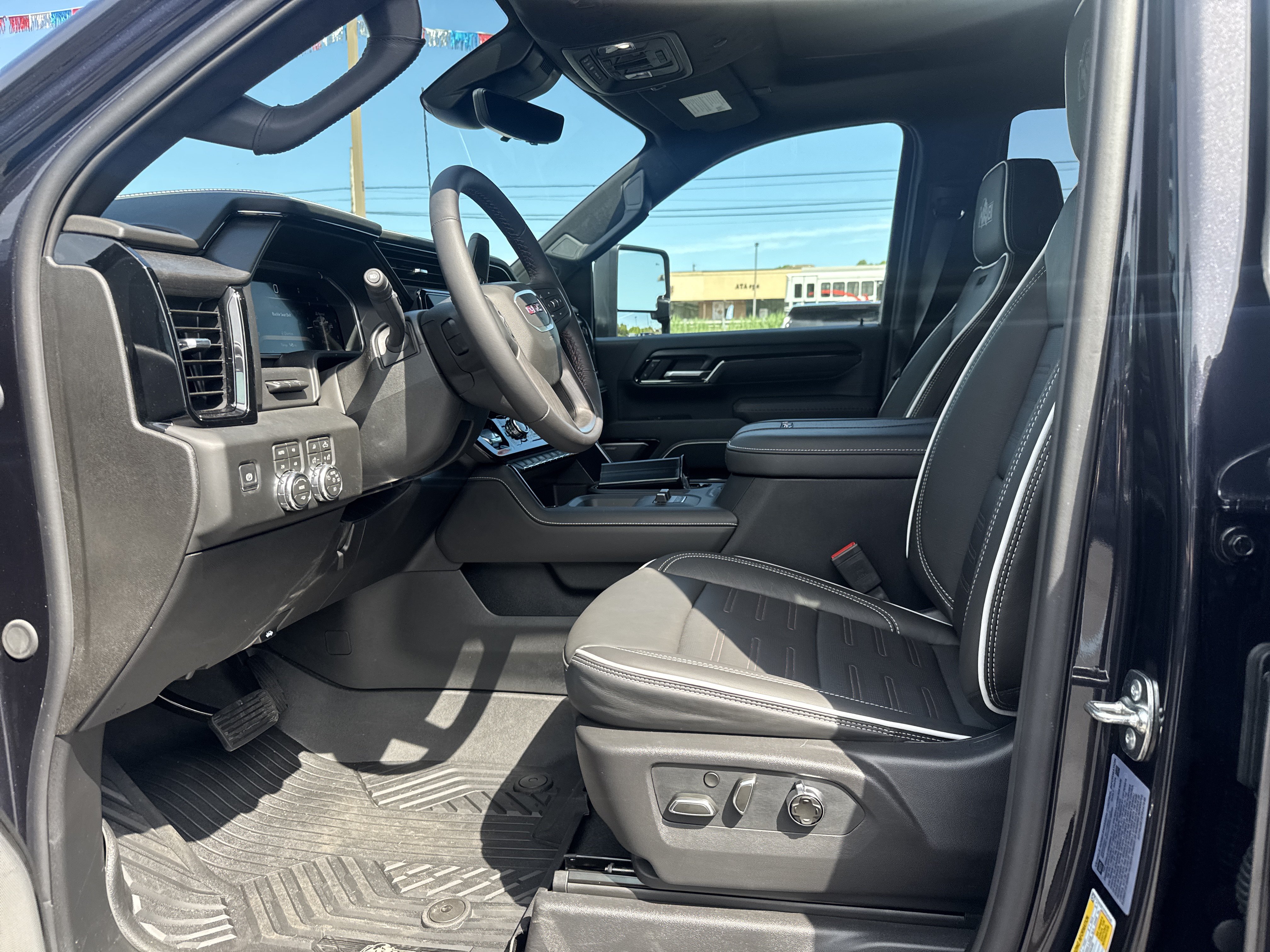 New 2026 GMC Sierra 2500 AT4X w/ AT4X AEV Edition AWD/4WD image 12