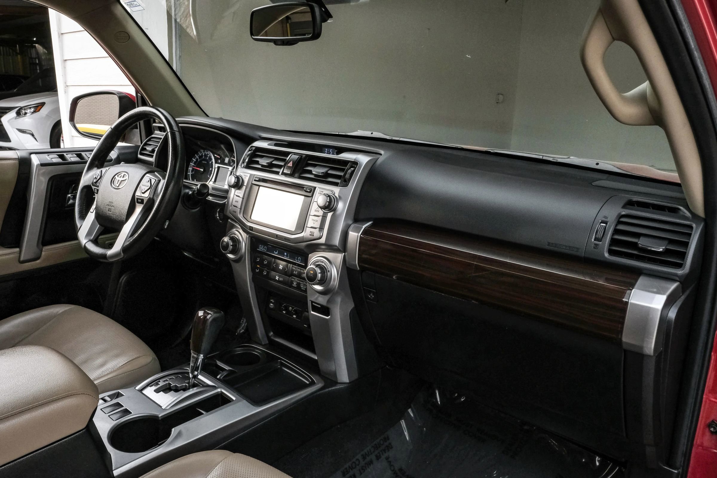 Used 2014 Toyota 4Runner Limited image 12