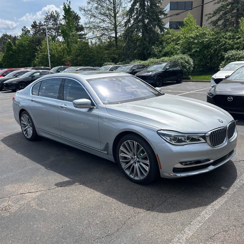 Used 2018 BMW 750Li xDrive AWD/4WD image 3