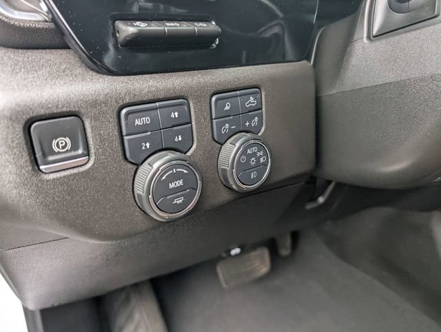 Used 2024 Chevrolet Silverado 3500 High Country w/ High Country Premium Package AWD/4WD image 18