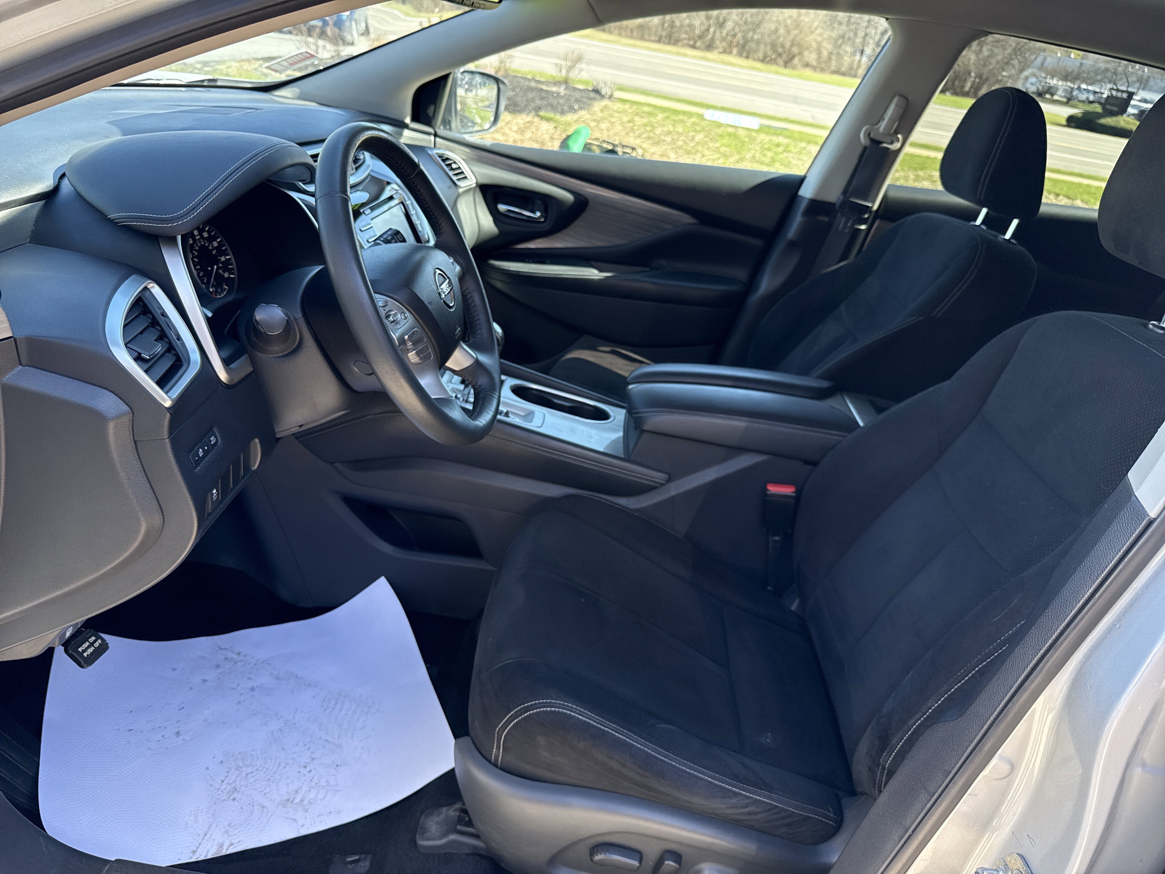 Used 2018 Nissan Murano SV image 12