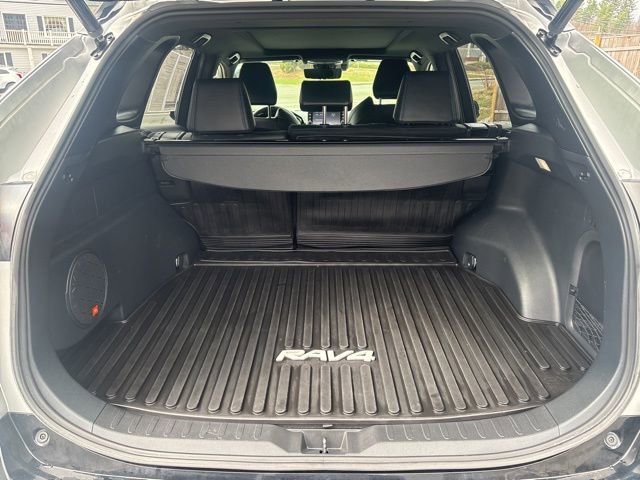 Used 2022 Toyota RAV4 XSE AWD/4WD image 23