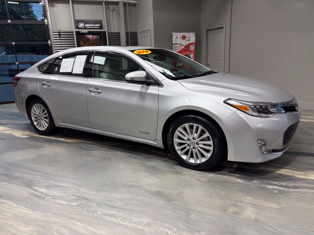 Used 2014 Toyota Avalon XLE Touring FWD image 31