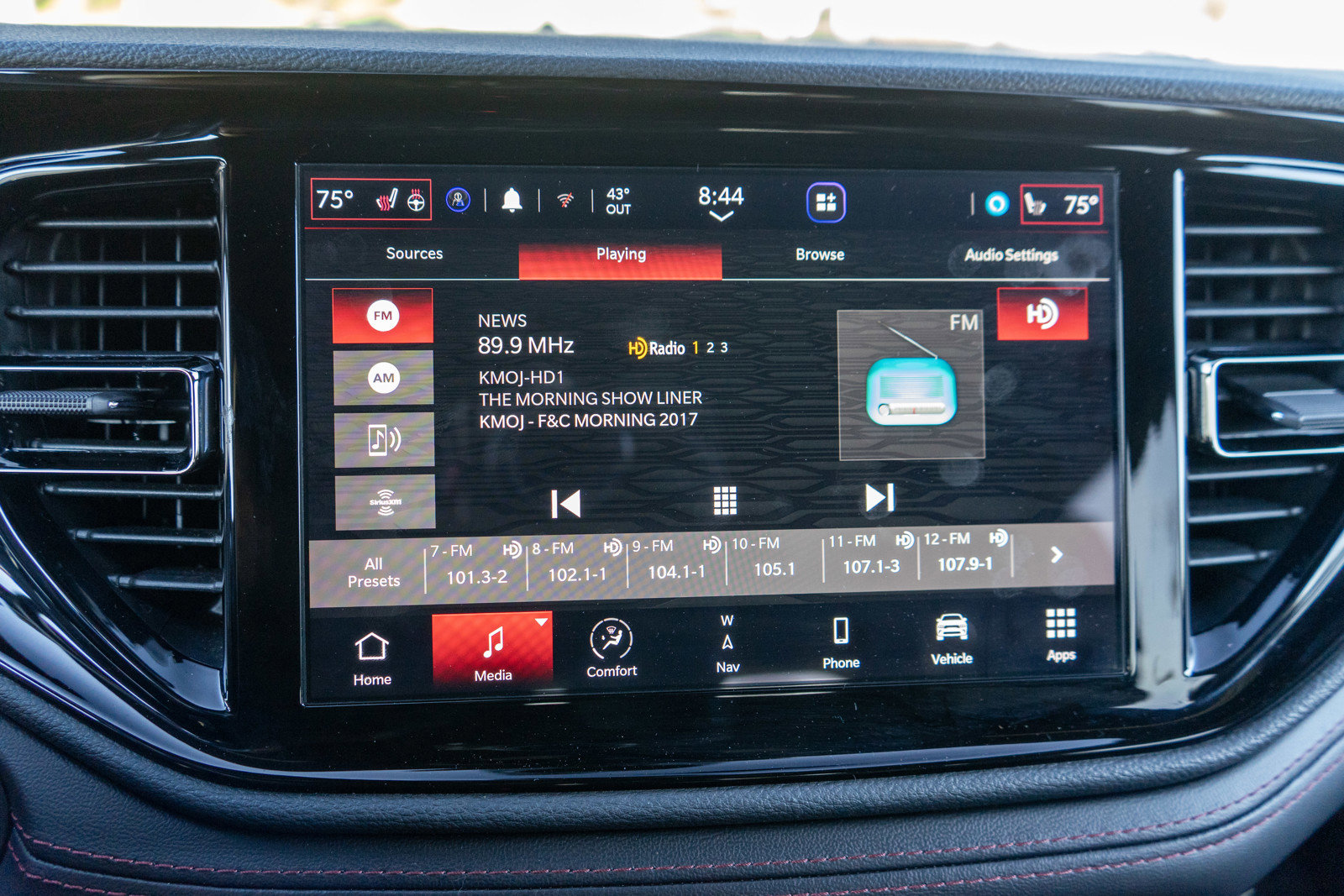 Used 2021 Dodge Durango R/T w/ Blacktop Package AWD/4WD image 18