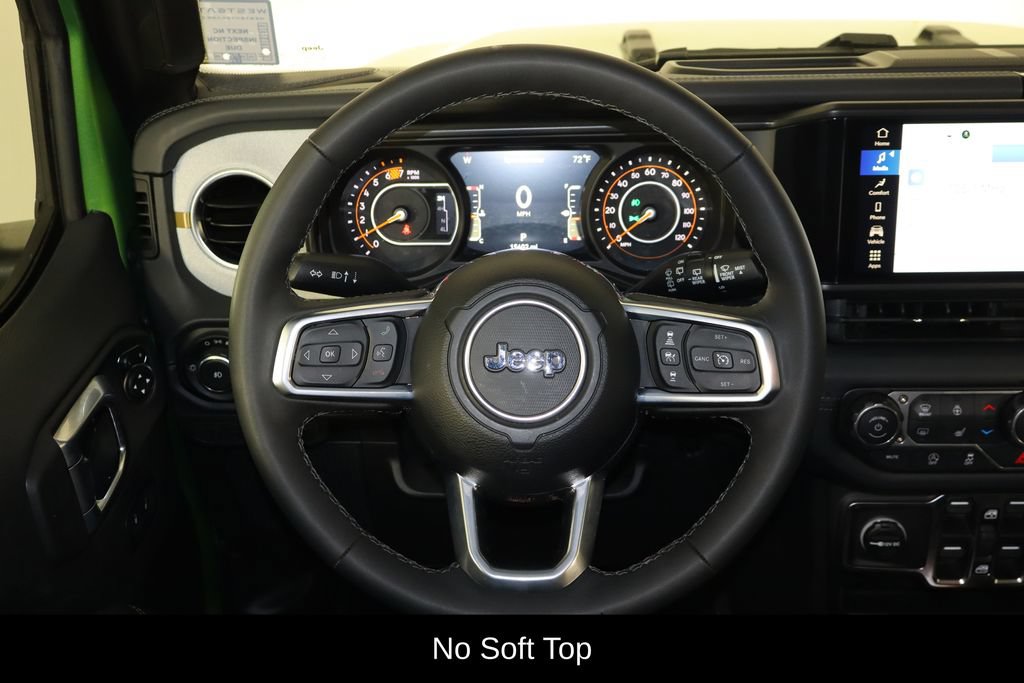 Used 2026 Jeep Wrangler Unlimited Sahara AWD/4WD image 7
