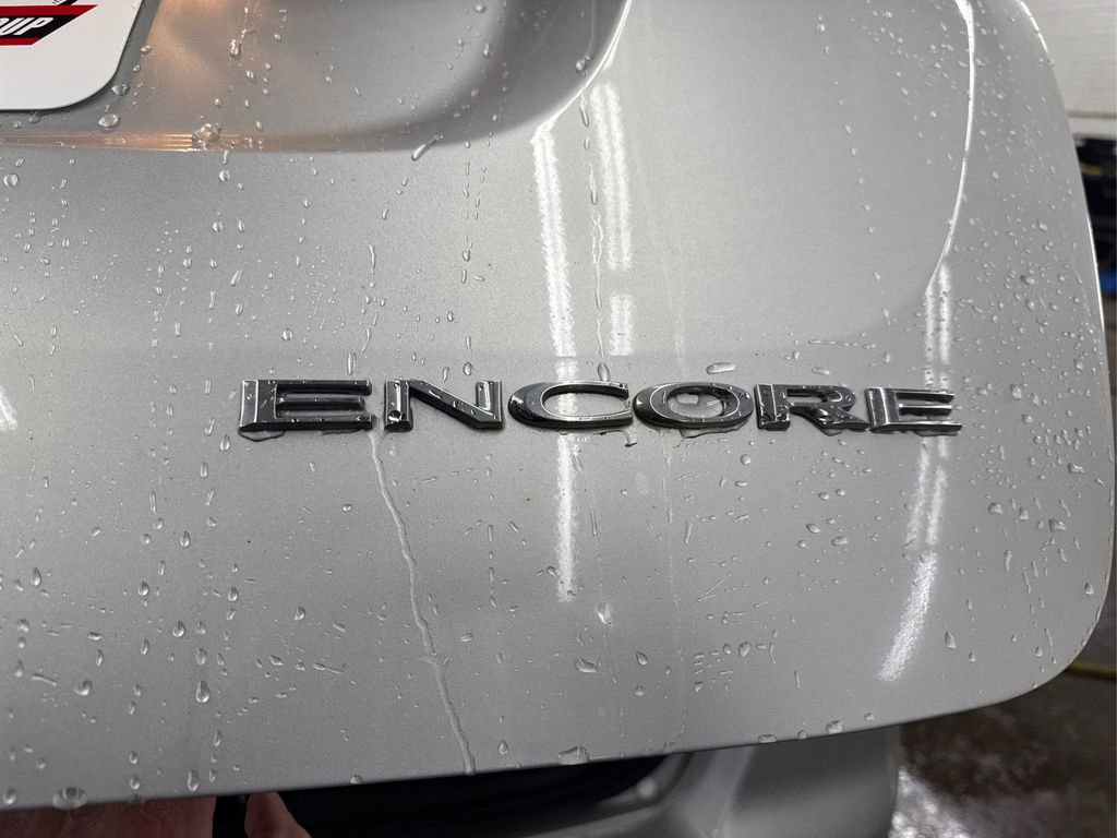 Used 2020 Buick Encore Preferred image 13