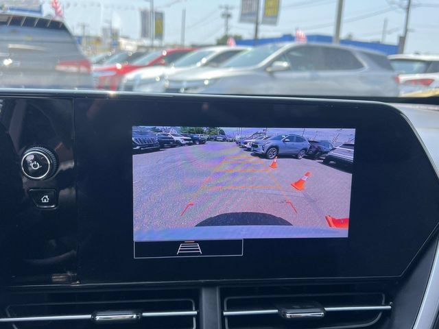 Used 2025 Chevrolet Trax LS w/ LS Convenience Package FWD image 26