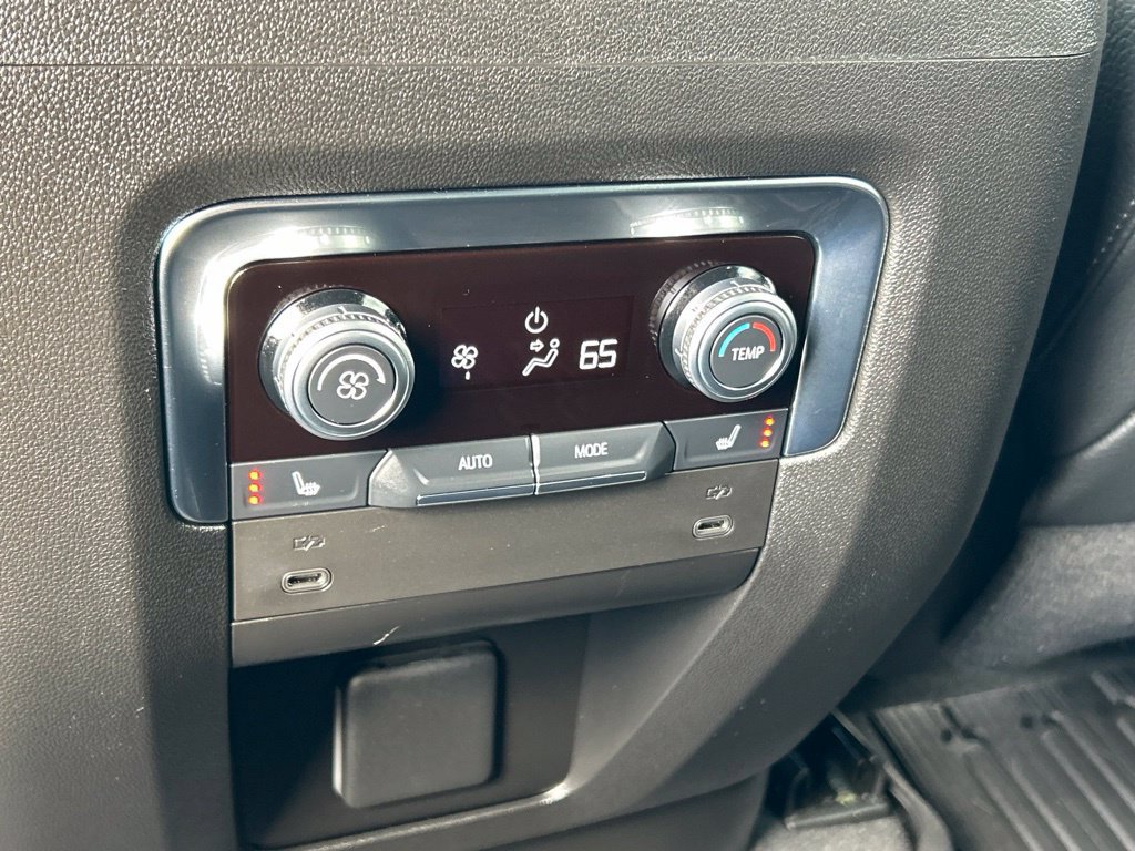 Used 2026 GMC Yukon Denali w/ Sun & Power Step Package AWD/4WD image 65