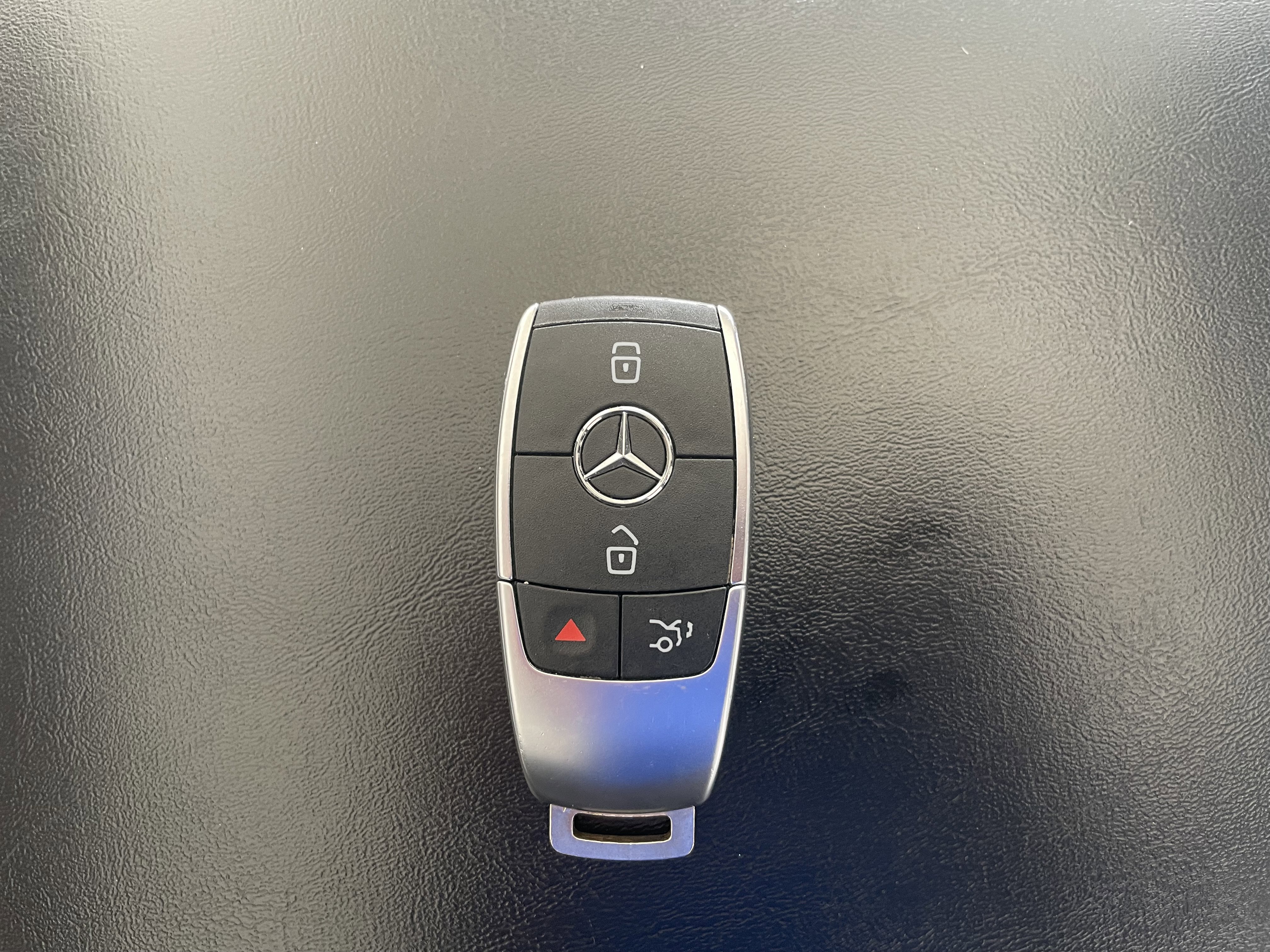 Certified 2024 Mercedes-Benz GLS 450 4MATIC image 23
