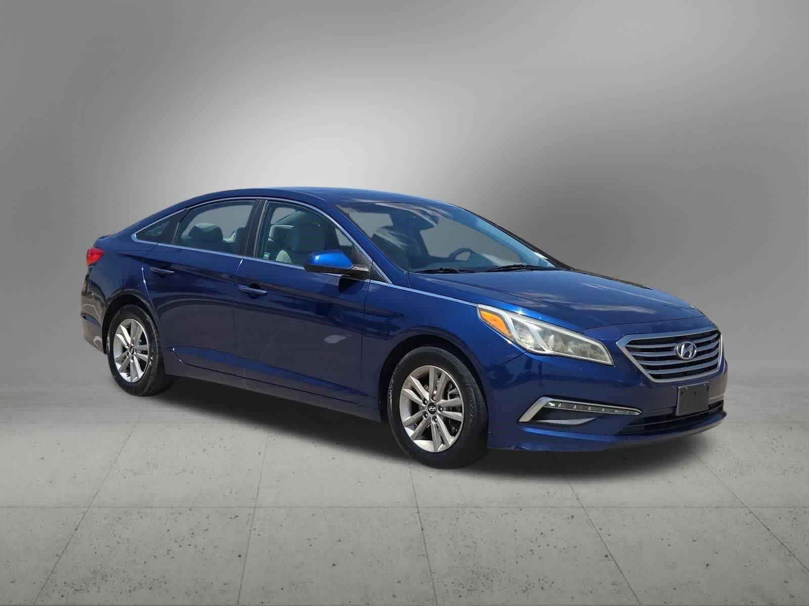 Used 2015 Hyundai Sonata SE w/ Option Group 09 FWD image 8