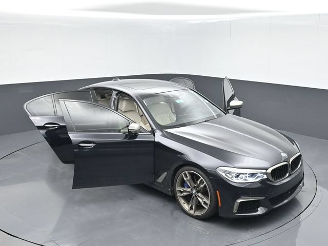 Used 2018 BMW M550i xDrive AWD/4WD image 56