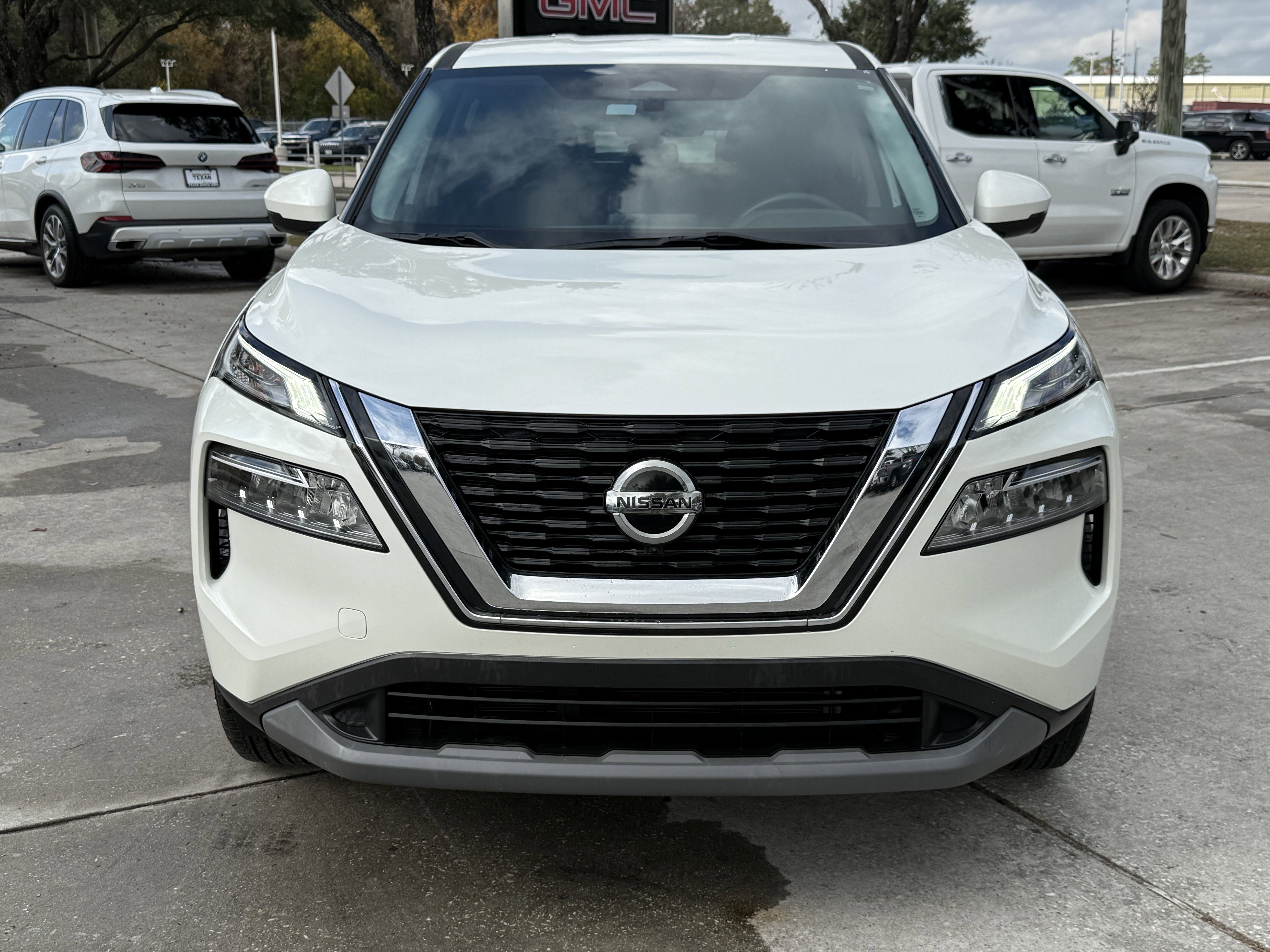 Used 2021 Nissan Rogue SV image 10