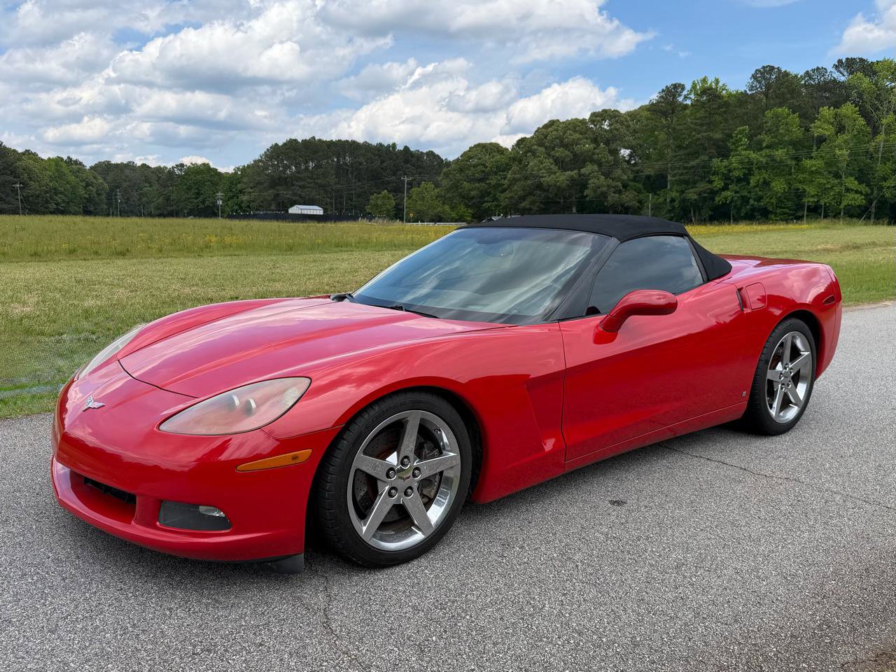 Used 2007 Chevrolet Corvette Convertible w/ Preferred Equipment Group RWD image 2