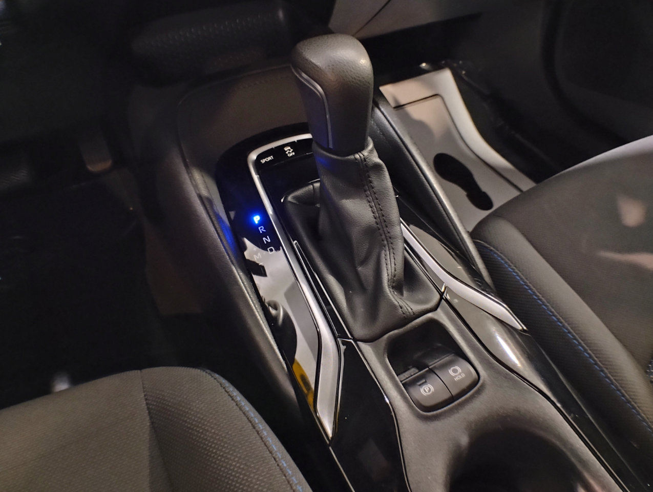 Used 2020 Toyota Corolla SE image 42