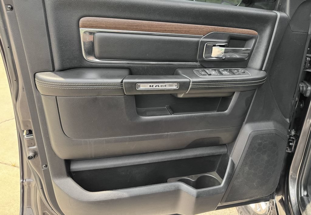 Used 2017 RAM 2500 Laramie w/ Convenience Group AWD/4WD image 13