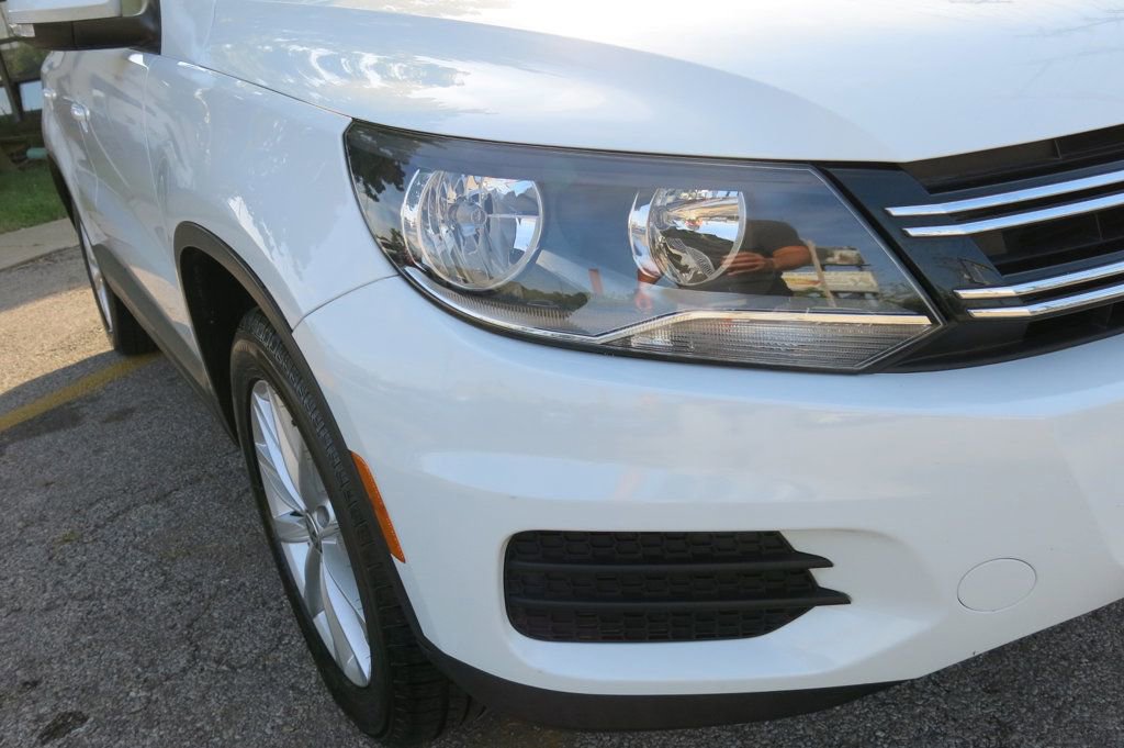 Used 2017 Volkswagen Tiguan Limited w/ Alloy Wheels Package image 38