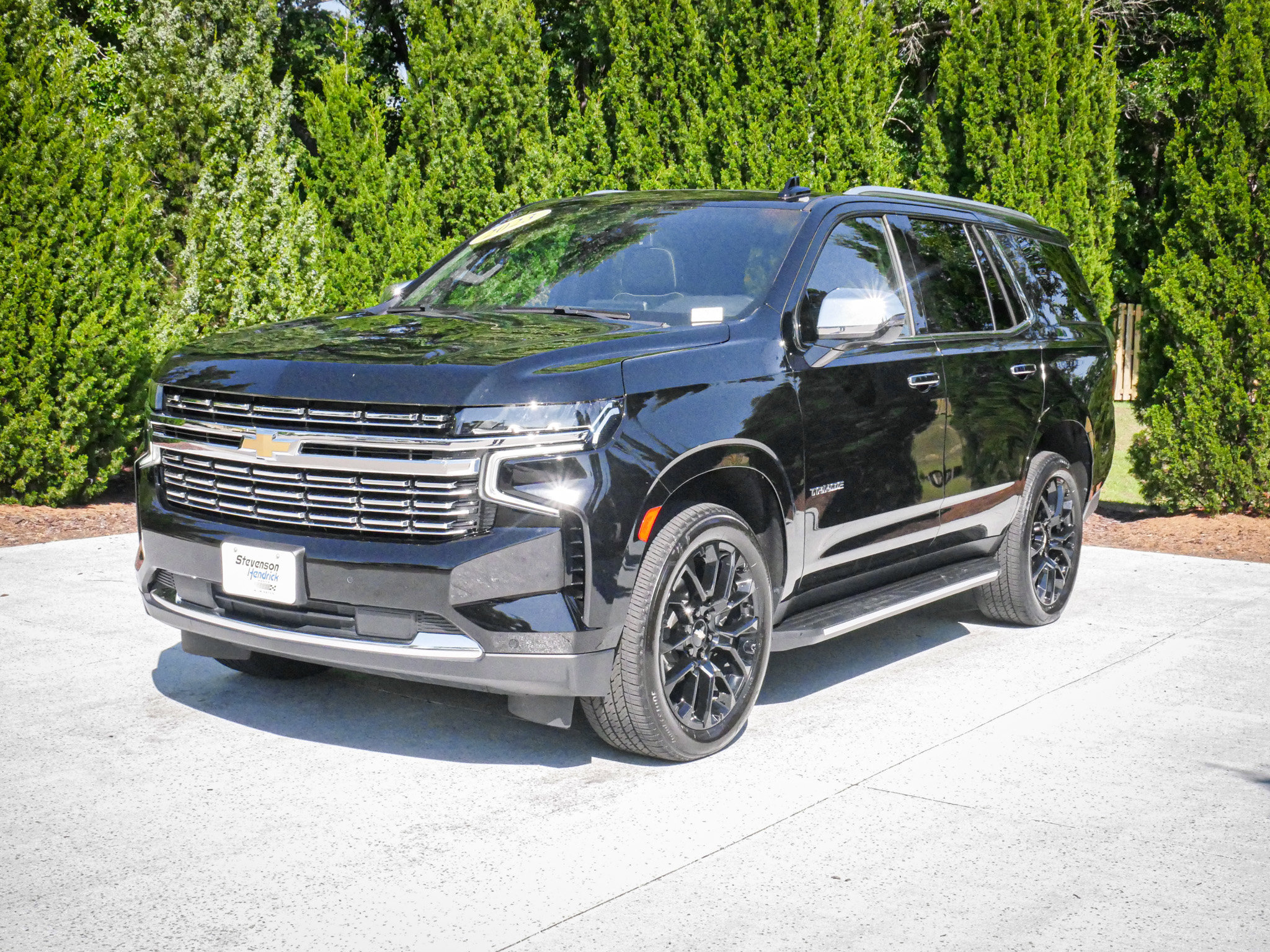 Used 2023 Chevrolet Tahoe Premier AWD/4WD image 5