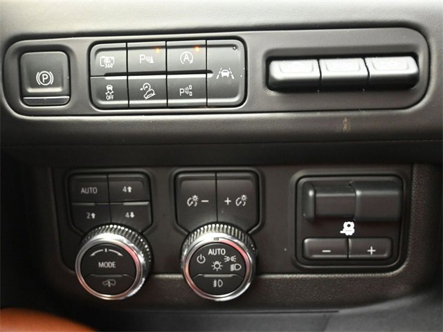 Used 2024 GMC Yukon Denali Ultimate image 16