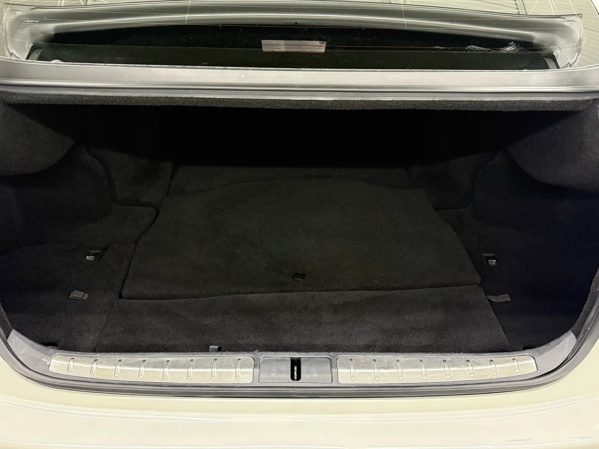 Used 2018 Lexus LS 500 w/ Accessory Package (Z2) image 46