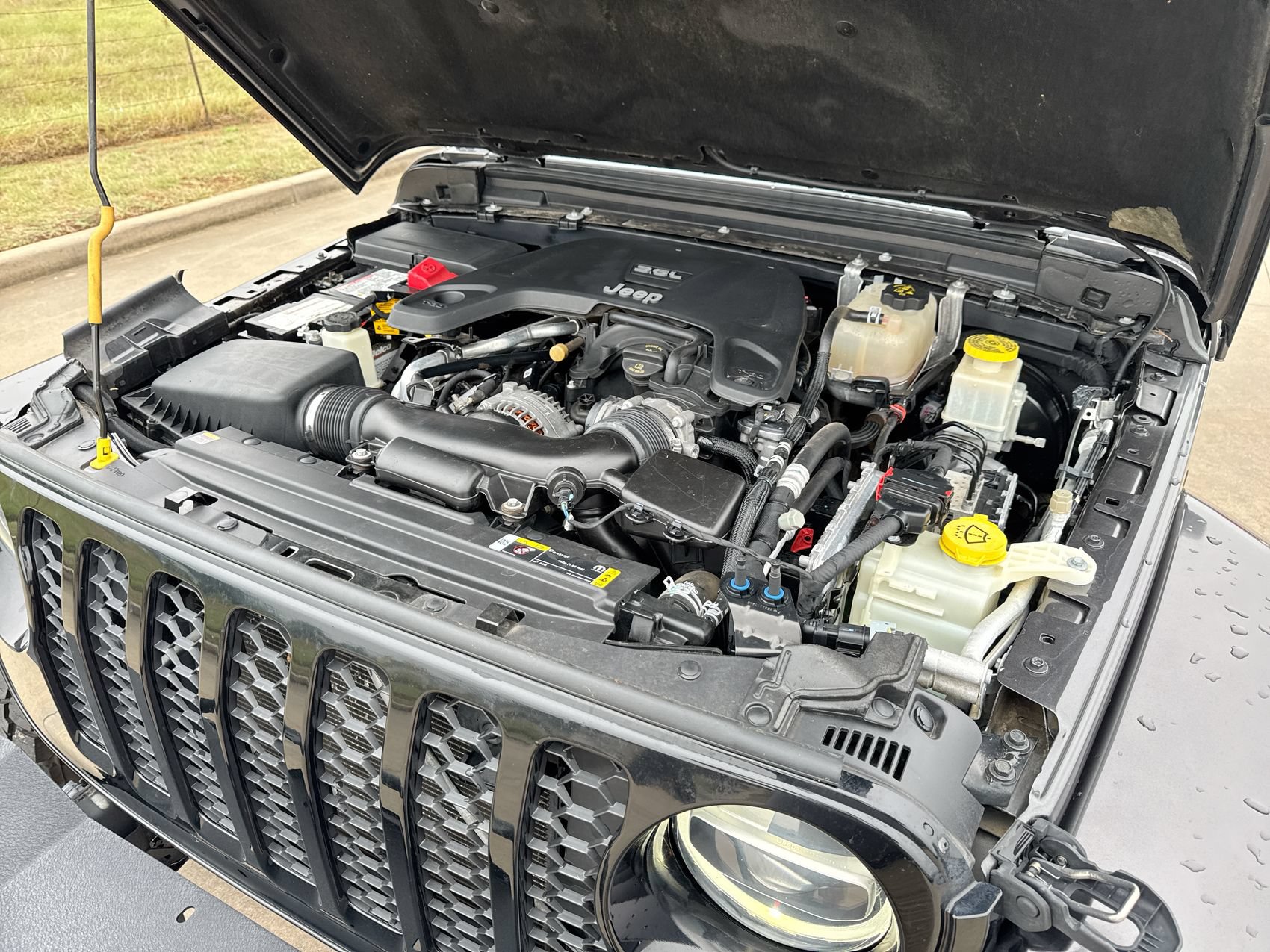 Used 2021 Jeep Gladiator Sport AWD/4WD image 26