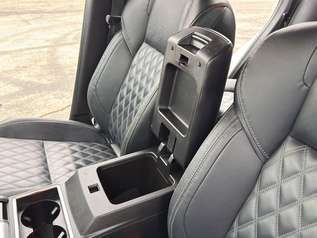 Used 2022 Mitsubishi Outlander SEL AWD/4WD image 18