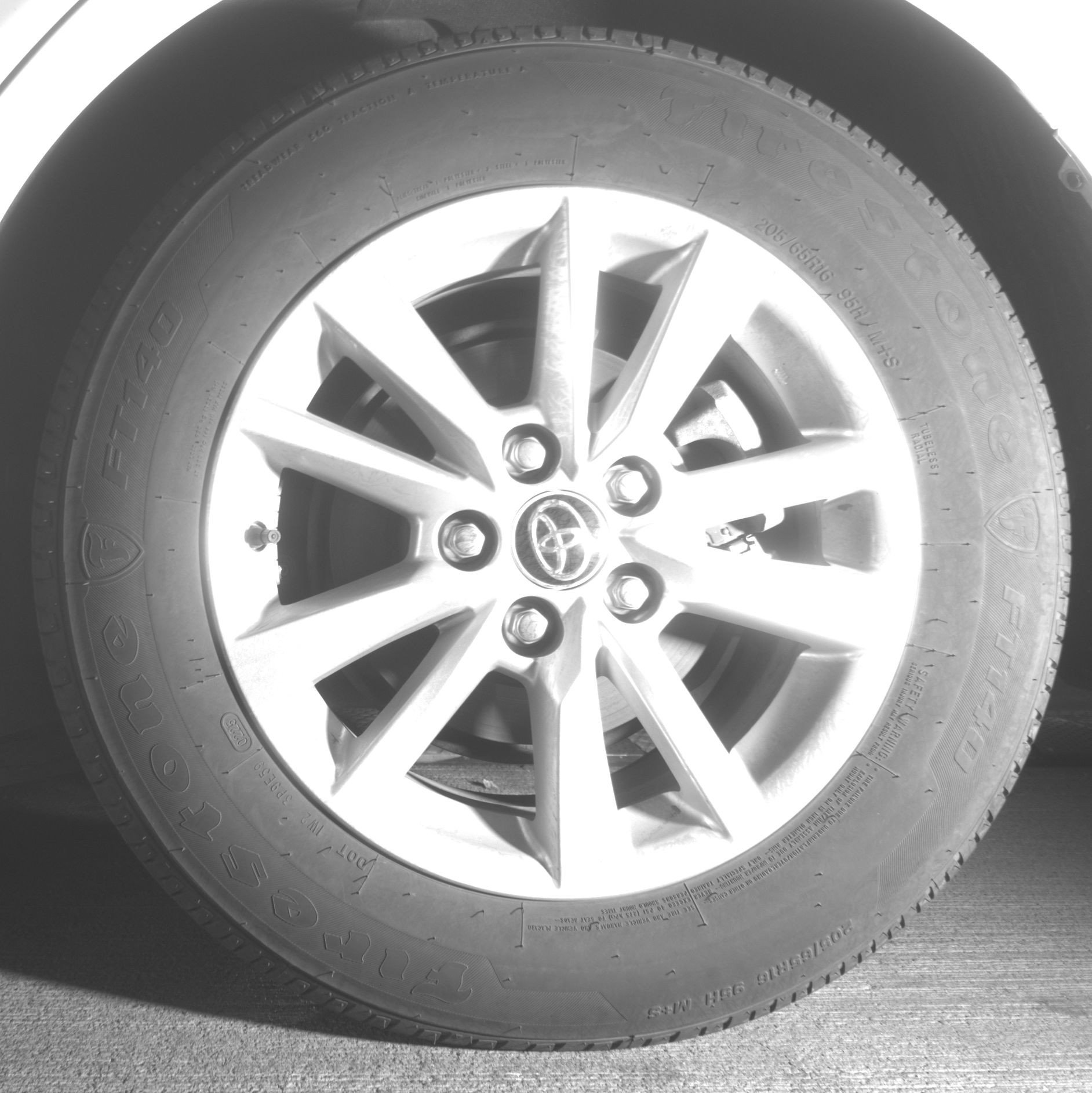 Used 2025 Toyota Camry LE FWD image 14