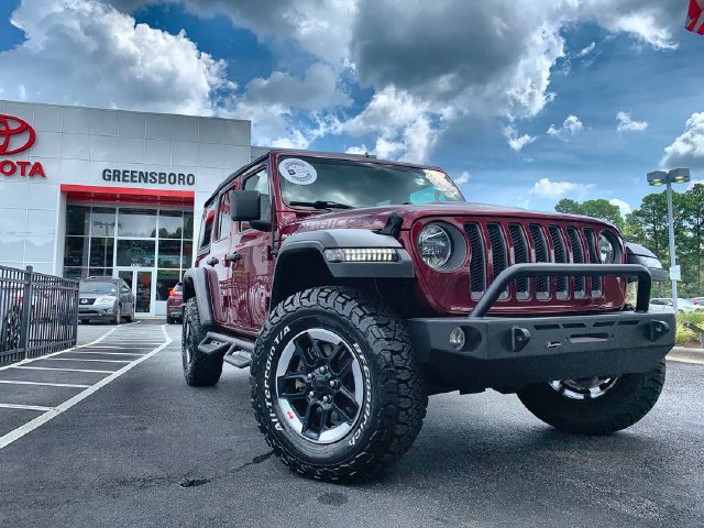 Used 2022 Jeep Wrangler Unlimited Rubicon w/ Cold Weather Group AWD/4WD image 2