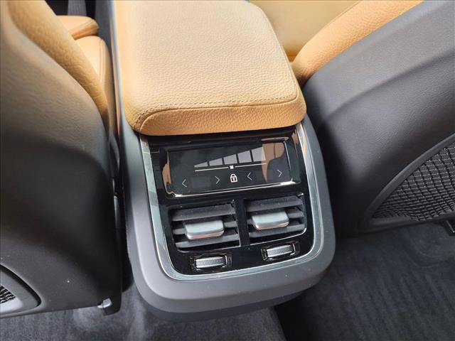 Used 2019 Volvo XC60 T5 Inscription w/ Protection Package Premier FWD image 18
