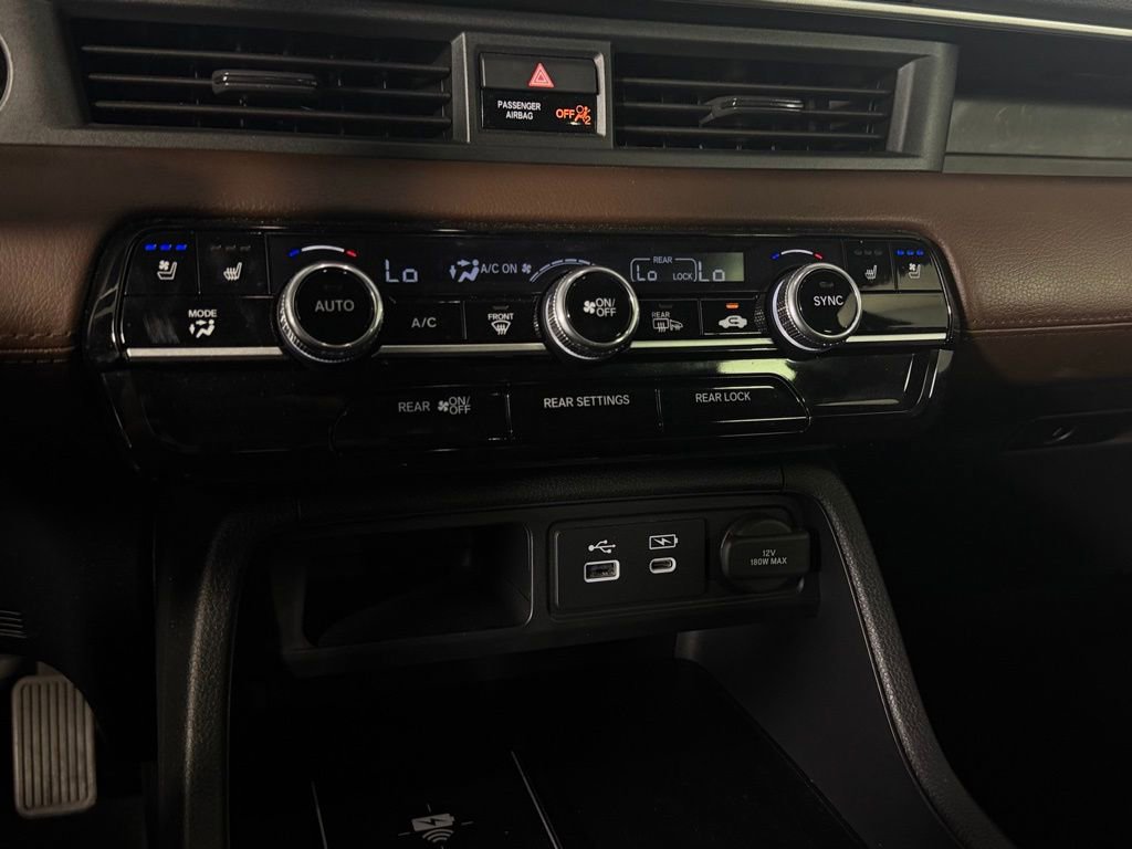 Used 2023 Honda Pilot Elite image 18