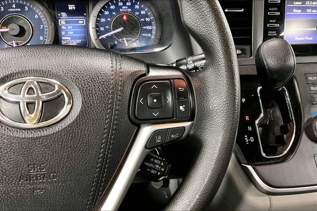 Used 2020 Toyota Sienna LE AWD/4WD image 13