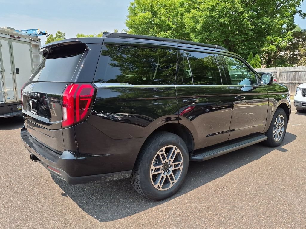 New 2026 Ford Expedition Active AWD/4WD image 6