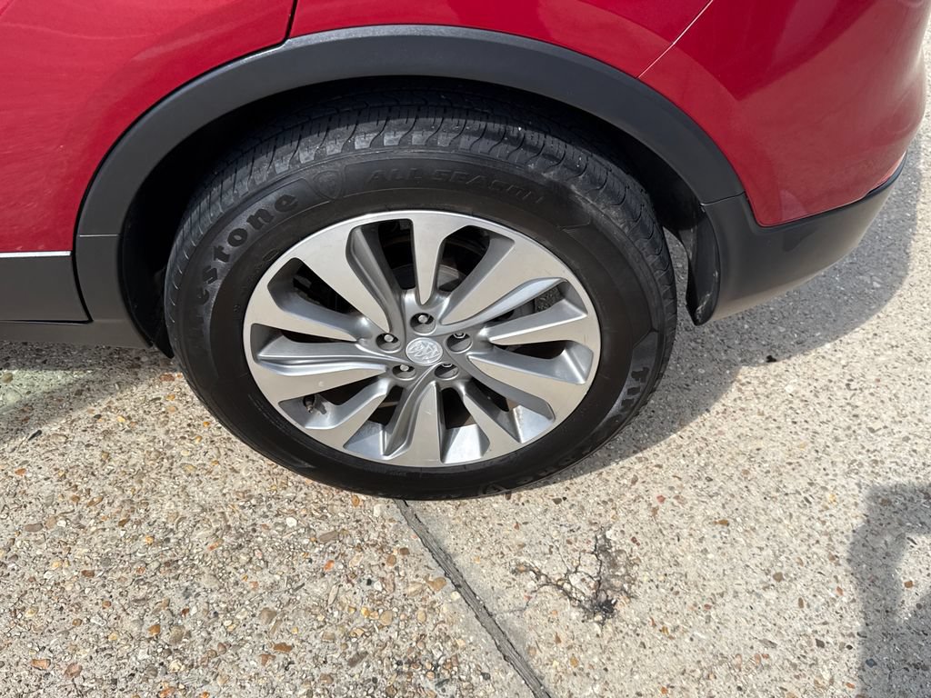 Used 2020 Buick Encore Preferred FWD image 26