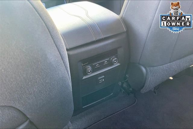 Used 2021 Chevrolet Traverse LT FWD image 35