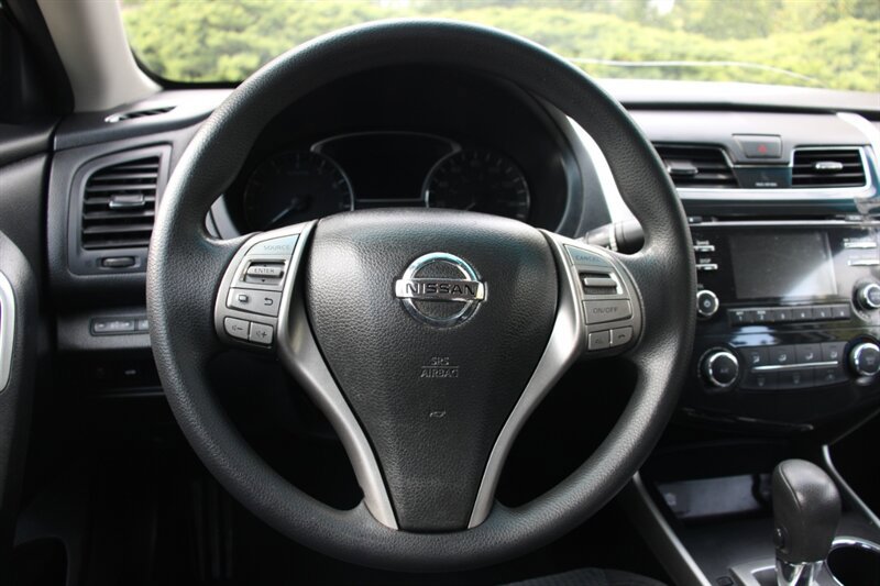 Used 2015 Nissan Altima 2.5 S w/ Power Driver Seat Package FWD image 17