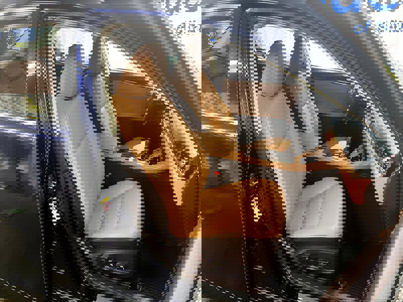 Used 2016 Lexus ES 350 w/ Navigation System Package image 11