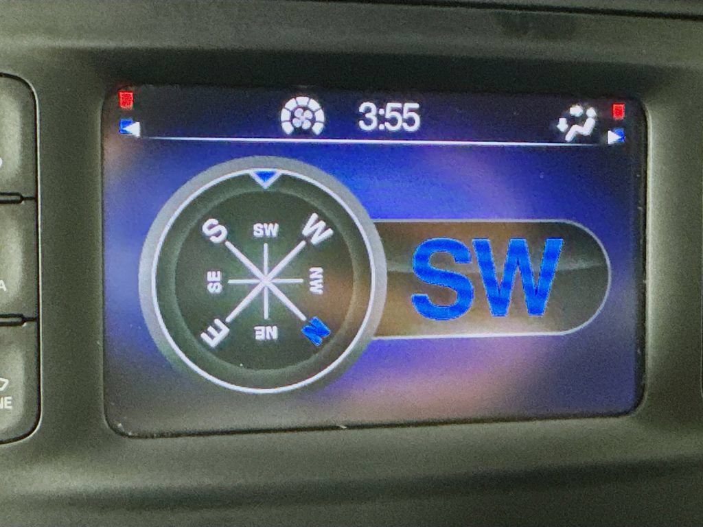Used 2017 Chrysler Pacifica LX w/ Tire & Wheel Group FWD image 15