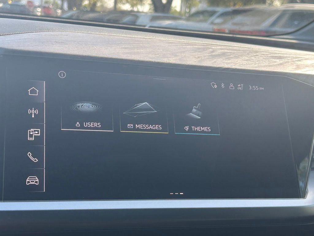 Used 2023 Audi Q4 e-tron Premium w/ Convenience Package image 17