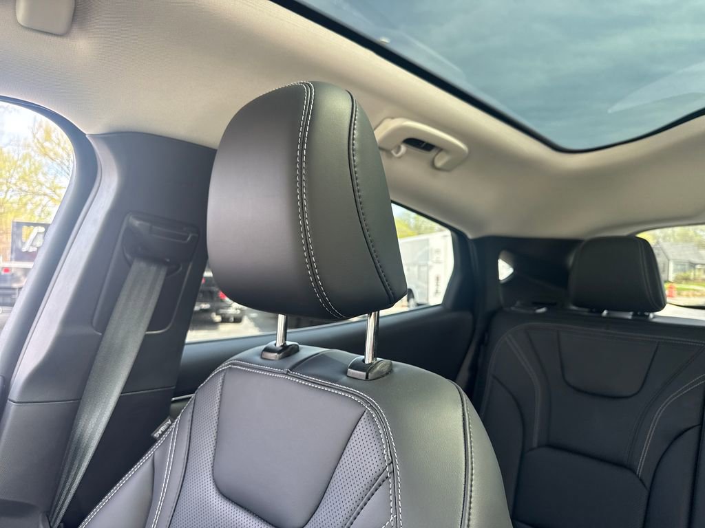 Used 2025 Ford Mustang Mach-E Premium image 33