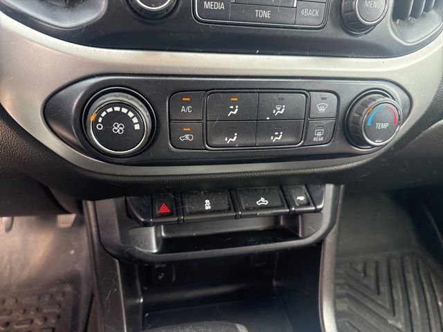 Used 2017 Chevrolet Colorado LT w/ LT Convenience Package image 11