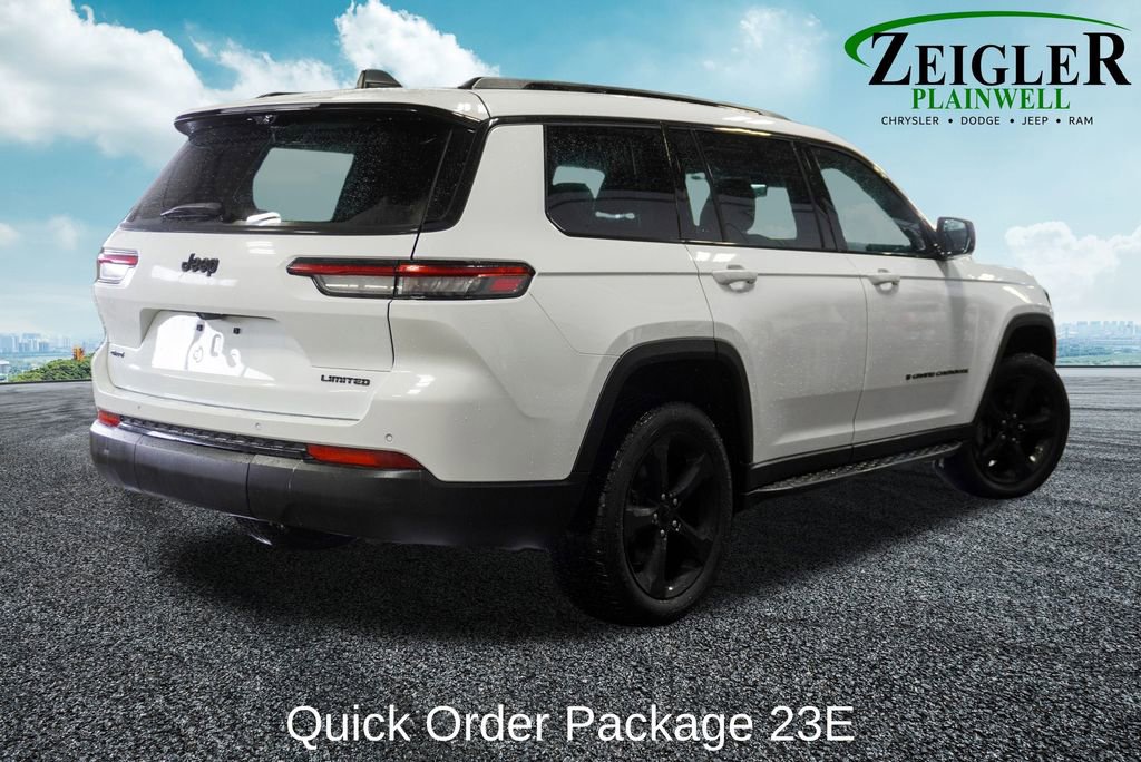 Used 2024 Jeep Grand Cherokee L Limited w/ Luxury Tech Group II image 3