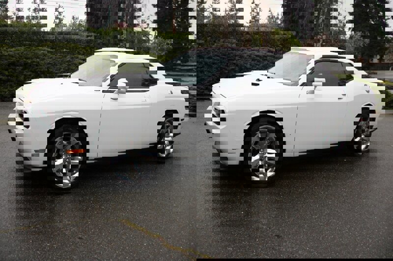 Used 2013 Dodge Challenger SXT w/ Super Sport Group image 1