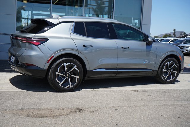 New 2025 Chevrolet Equinox EV LT image 9