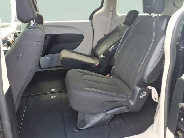 Used 2023 Chrysler Voyager LX FWD image 20
