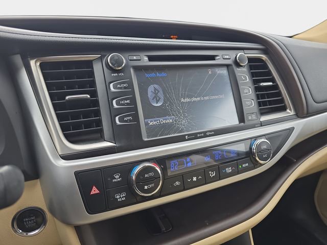 Used 2018 Toyota Highlander XLE image 25