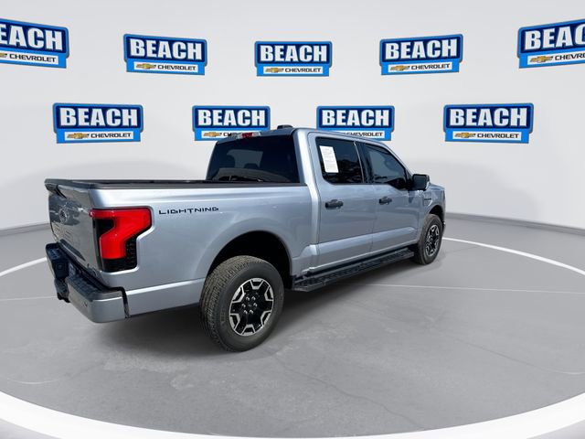 Used 2022 Ford F150 Lightning XLT image 8