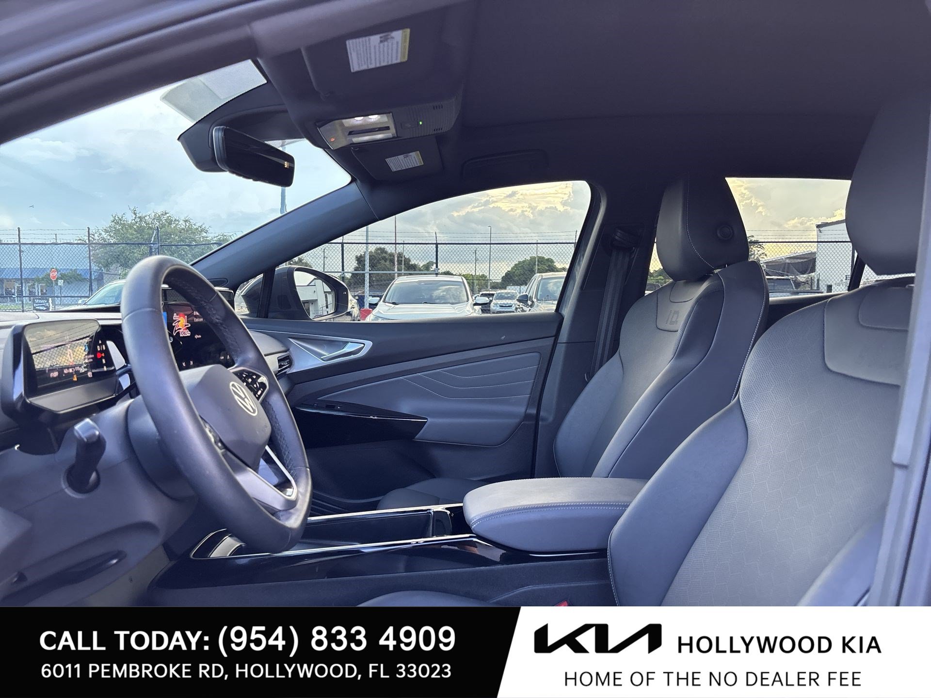 Used 2023 Volkswagen ID.4 Pro S AWD/4WD image 13
