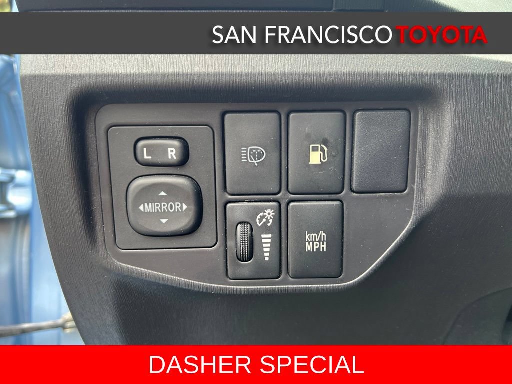 Used 2012 Toyota Prius Prime Advanced FWD image 34