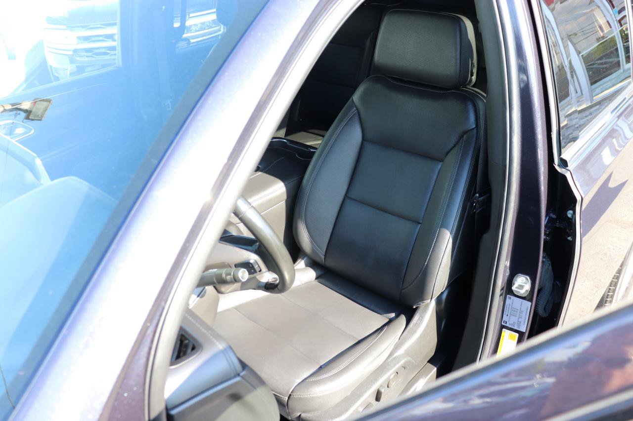 Used 2024 Chevrolet Tahoe LT AWD/4WD image 11