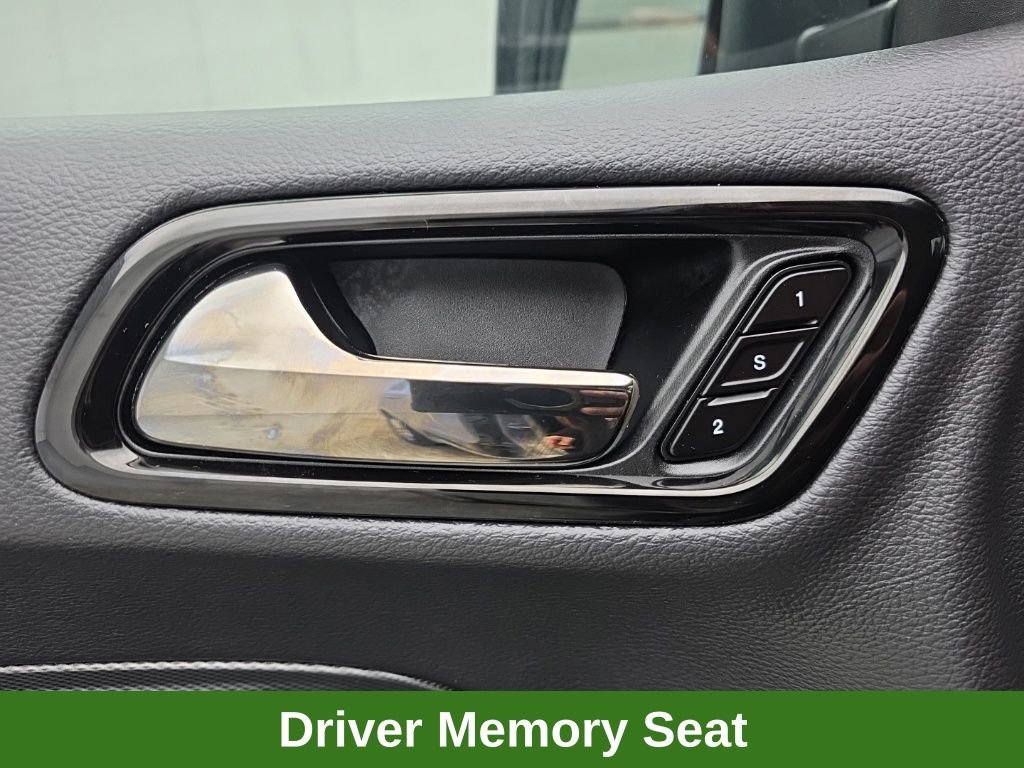 Used 2025 Dodge Durango R/T AWD/4WD image 21